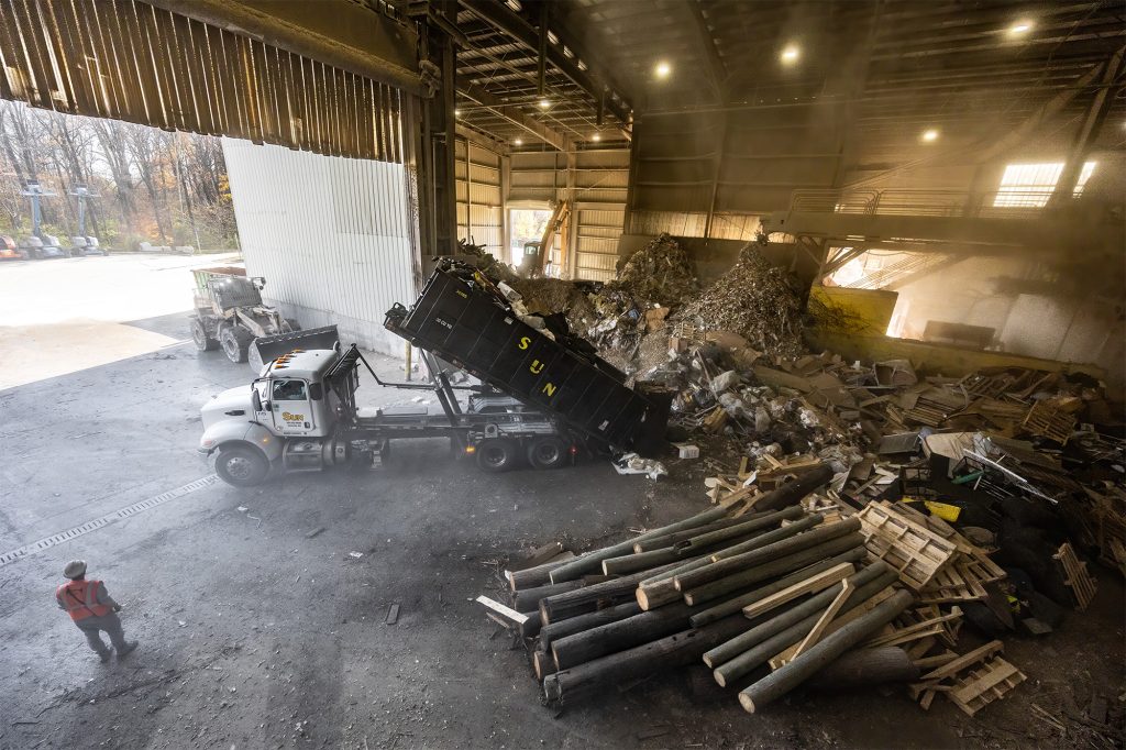 Sun Services LLC | Waste Management and Recycling Service in Beltsville, Maryland | https://sunrolloff.com/
